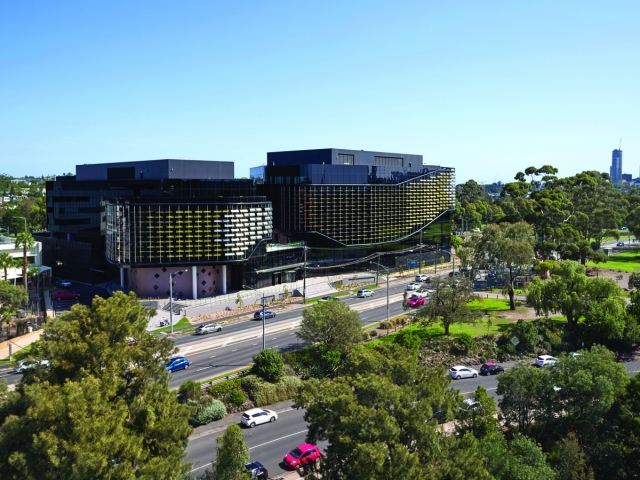 Botanicca | Design: Gray Puksand | Photography: Peter Clarke Botanicca | Design: Gray Puksand | Photography: Peter Clarke | Builtworks.com.au