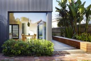 Yarra House | Julie Firkin Architects  | Garden Window | Builtworks.com.au