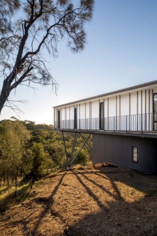 Hillside House | Khab Architects Hillside House | Khab Architects | Builtworks.com.au