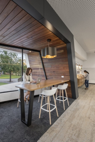 Mitcham Memorial Library | DesignInc Mitcham Memorial Library | DesignInc | Builtworks.com.au