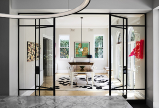 Milford | Design: Rosstang Architects | Images: Sharyn Cairns | Builtworks.com.au