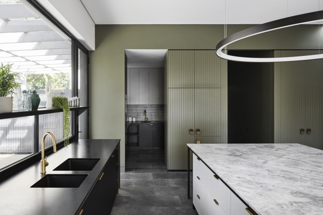 Milford | Design: Rosstang Architects | Images: Sharyn Cairns | Builtworks.com.au