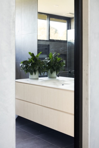 Cashmore House | Design: Lachlan Shepherd Architects | Images: Ben Hosking | Builtworks.com.au
