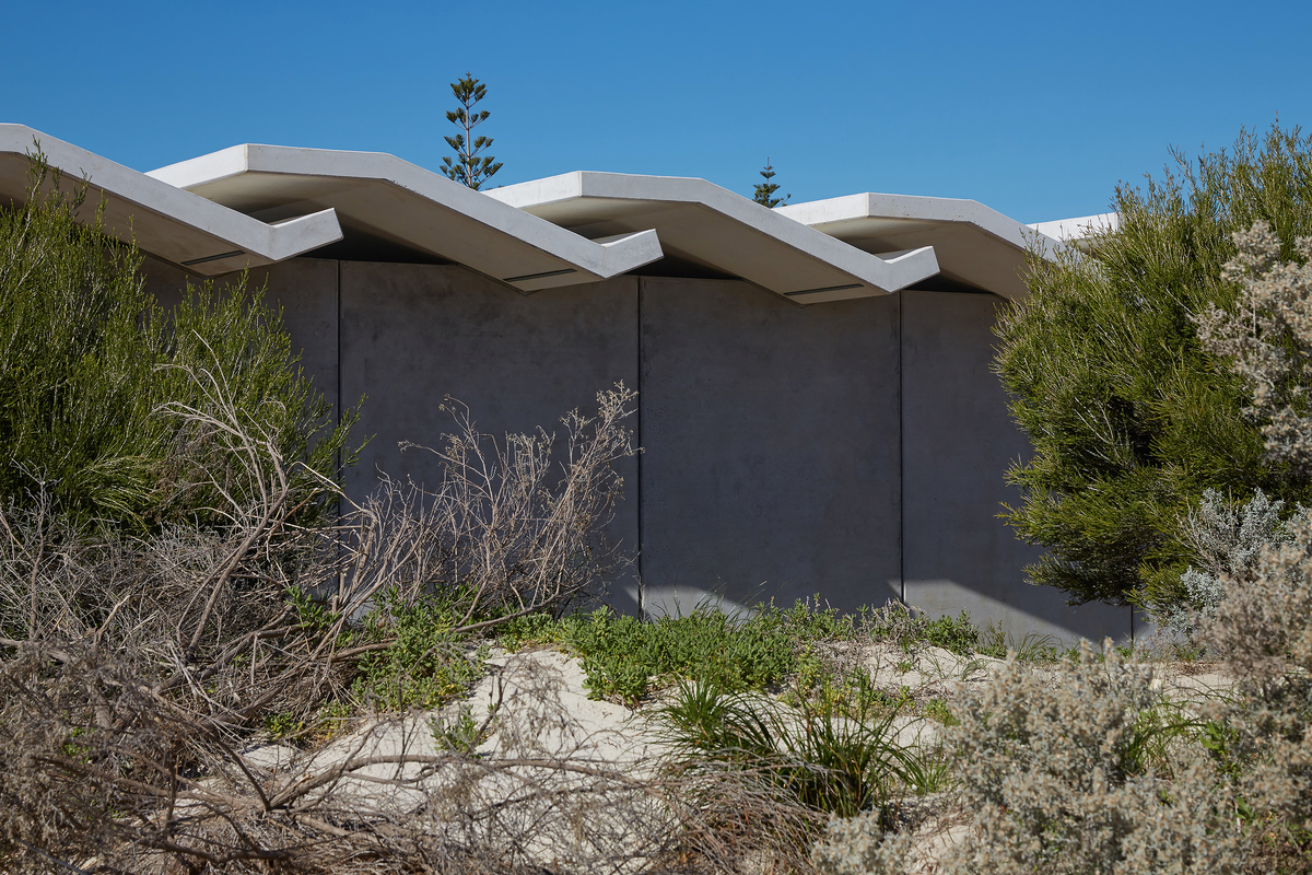 Leighton Beach Facilities | Design: Bernard Seeber | Images:  Douglas Mark Black | Builtworks.com.au