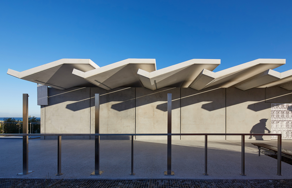 Leighton Beach Facilities | Design: Bernard Seeber | Images:  Douglas Mark Black | Builtworks.com.au