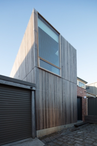 Cubby Office | Design: Krisna Cheung Architects | Photography: Nic Granleese | Builtworks.com.au