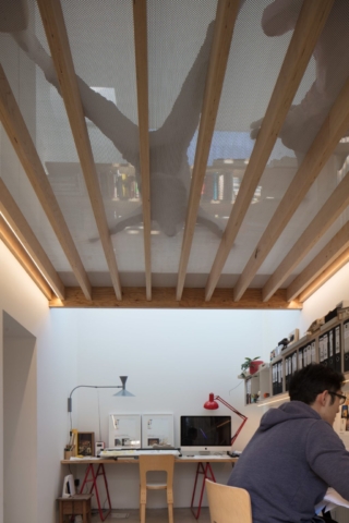 Cubby Office | Design: Krisna Cheung Architects | Photography: Nic Granleese | Builtworks.com.au