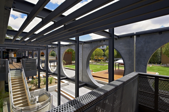 Deakin Waurn Ponds Central Campus | Design: Six Degrees Architects | Photography: Patrick Rodriguez | Builtworks.com.au