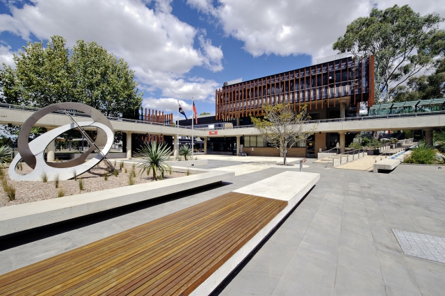 Deakin Waurn Ponds Central Campus | Design: Six Degrees Architects | Photography: Patrick Rodriguez | Builtworks.com.au