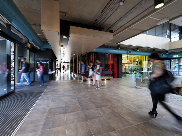 Deakin Waurn Ponds Central Campus | Design: Six Degrees Architects | Photography: Patrick Rodriguez | Builtworks.com.au