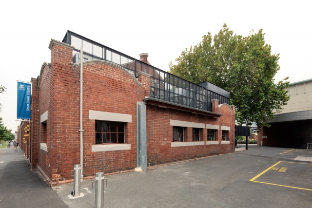 VCA Grant Street Theatre | Design: Six Degrees Architects | Photography: Alice Hutchison VCA Grant Street Theatre | Design: Six Degrees Architects | Photography: Alice Hutchison | Builtworks.com.au