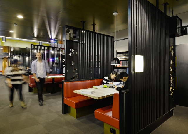Deakin Uni Burwood Library | Design: Six Degrees Architects | Images: Patrick Rodriguez Deakin Uni Burwood Library | Design: Six Degrees Architects | Images: Patrick Rodriguez | Builtworks.com.au