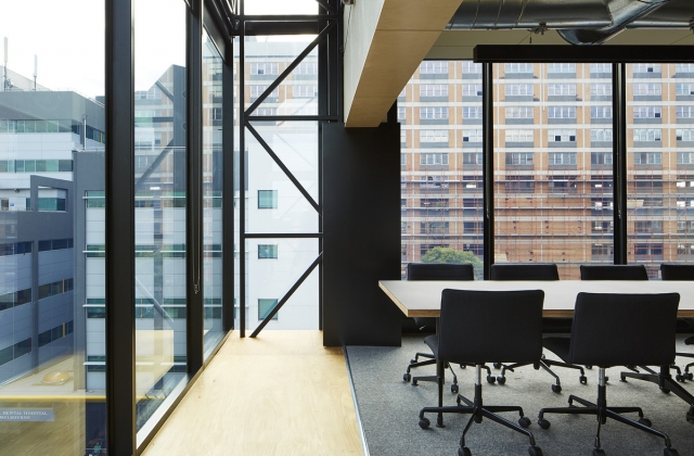 University of Melbourne Academic Services | Design: Six Degrees Architects | Images: Alice Hutchison University of Melbourne Academic Services | Design: Six Degrees Architects | Images: Alice Hutchison | Builtworks.com.au