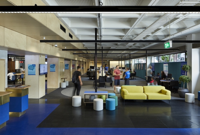 University of Melbourne Academic Services | Design: Six Degrees Architects | Images: Alice Hutchison University of Melbourne Academic Services | Design: Six Degrees Architects | Images: Alice Hutchison | Builtworks.com.au