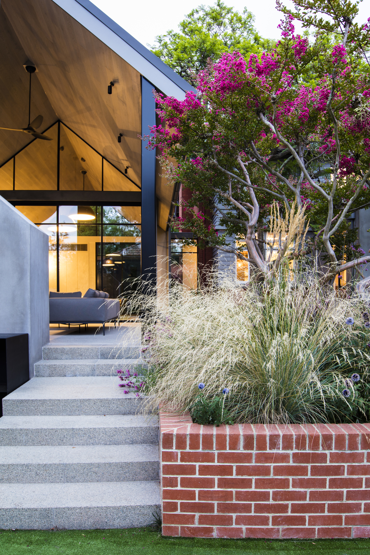 Camberwell Garden Project 1 | Design: Ian Barker Gardens | Images: Claire Takacs | Builtworks.com.au