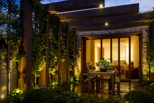 North Fitzroy Project  | Design: Ian Barker Gardens | Images: Erik Holt | Builtworks.com.au