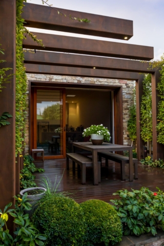 North Fitzroy Project  | Design: Ian Barker Gardens | Images: Erik Holt | Builtworks.com.au