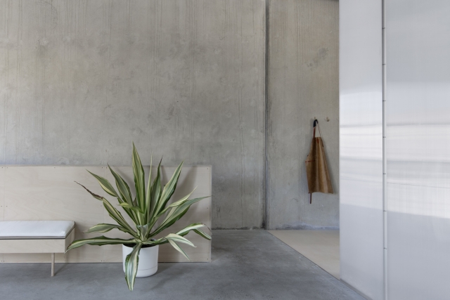 Marrickville Warehouse | Design: Adele McNab | Images: Ben Hosking Marrickville Warehouse | Design: Adele McNab | Images: Ben Hosking | Builtworks.com.au