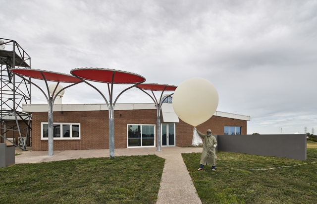 Bureau of Meteorology Training Centre | Design: Bourke and Bouteloup Architects | Images: Peter Bennetts Bureau of Meteorology Training Centre | Design: Bourke and Bouteloup Architects | Images: Peter Bennetts | Builtworks.com.au