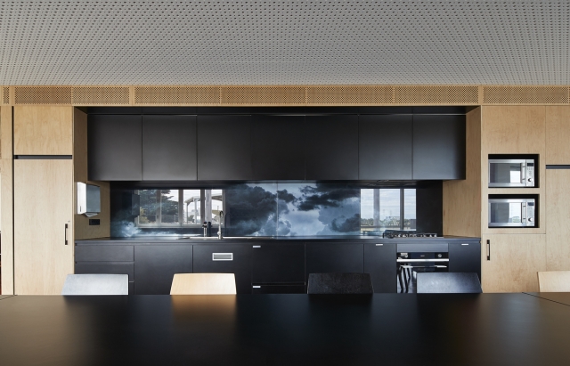 Bureau of Meteorology Training Centre | Design: Bourke and Bouteloup Architects | Images: Peter Bennetts Bureau of Meteorology Training Centre | Design: Bourke and Bouteloup Architects | Images: Peter Bennetts | Builtworks.com.au