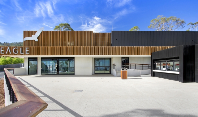 Arthurs Seat Eagle | Design: McGann Architects | Images: Melanie Smith | Builtworks.com.au