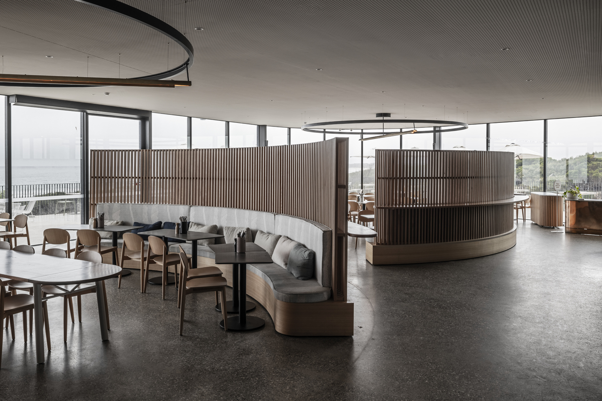 The Dunes | Design: ZWEI Interiors Architecture | Images: Tom Blachford | Builtworks.com.au