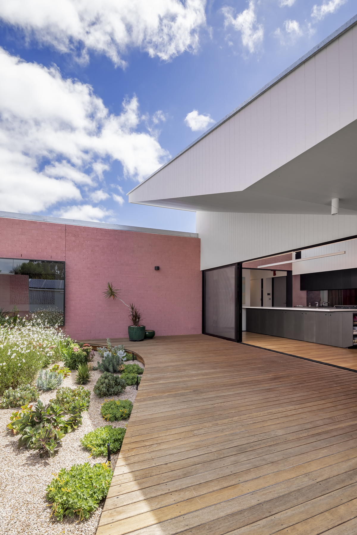 House + Cart | Design: Khab Architects | Images: Aaron Citti | Builtworks.com.au