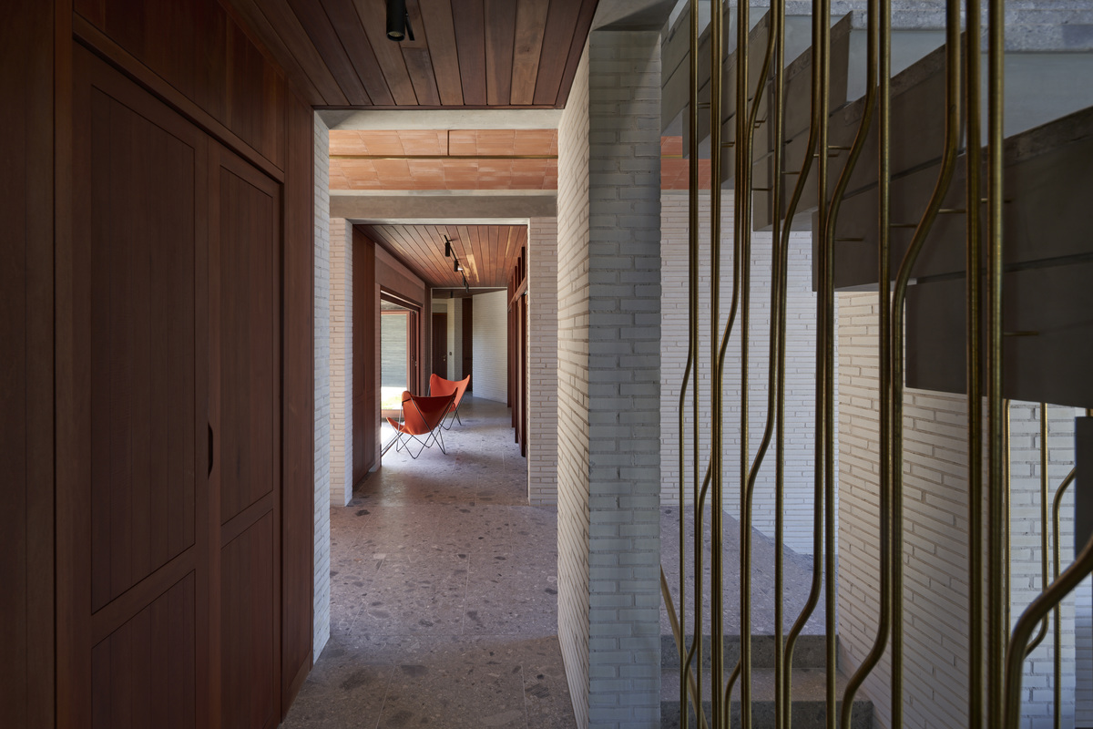 Bangalley | Design: Casey Brown Architecture | Images: Michael Nicholson and Charlie Baker | Builtworks.com.au