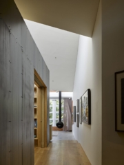 Art Box | Design: Sparks Architects | Images: Christopher Frederick Jones | Builtworks.com.au