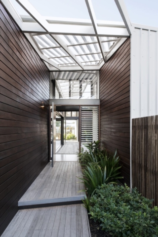 Mass & Void | Design: Sparks Architects | Images: Andrew Manson | Builtworks.com.au