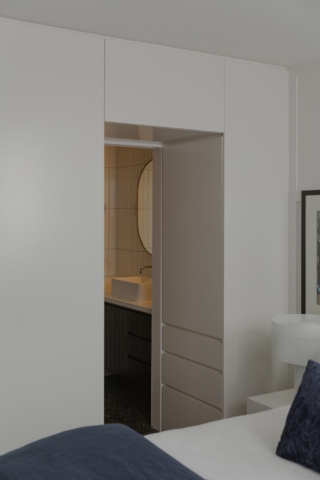 Lacquerwall | Design: WHDA | Images: Daniel Walker | Builtworks.com.au