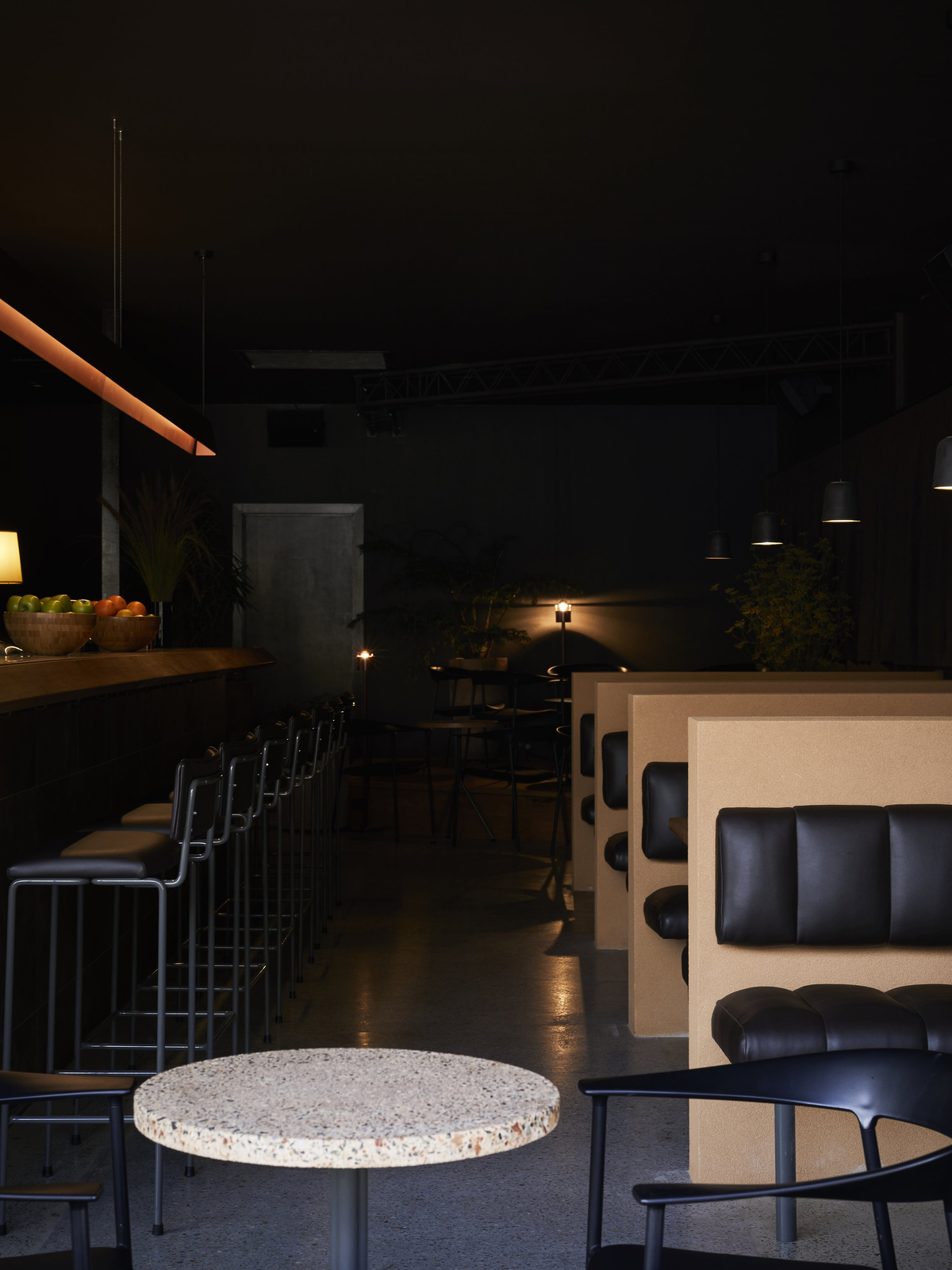 Daddy Long Legs | Design: Ohlo Studio | Images: Kristoffer Paulsen | Builtworks.com.au