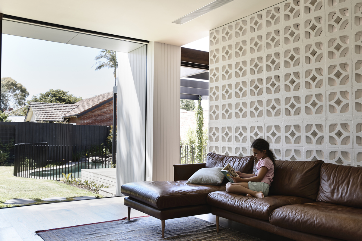 Parnell Facade | Design: Preston Lane Architects | Images: Derek Swalwell | Builtworks.com.au