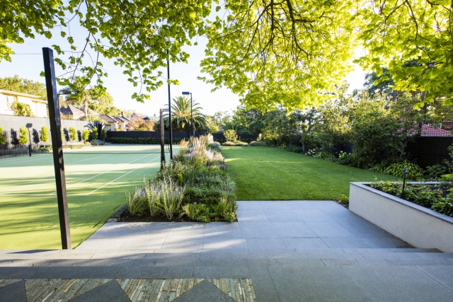 Camberwell Garden Project | Design: Ian Barker Gardens | Images: Claire Takacs | Builtworks.com.au