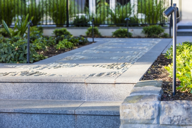 Camberwell Garden Project | Design: Ian Barker Gardens | Images: Claire Takacs | Builtworks.com.au