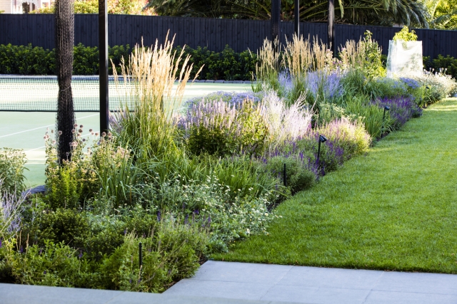 Camberwell Garden Project | Design: Ian Barker Gardens | Images: Claire Takacs | Builtworks.com.au