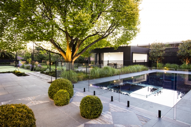 Camberwell Garden Project | Design: Ian Barker Gardens | Images: Claire Takacs | Builtworks.com.au