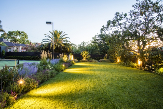 Camberwell Garden Project | Design: Ian Barker Gardens | Images: Claire Takacs | Builtworks.com.au