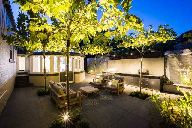 Camberwell Garden Project | Design: Ian Barker Gardens | Images: Claire Takacs | Builtworks.com.au