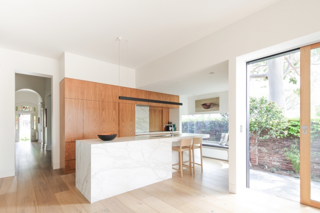 Shadow House | Design: Winwood Mckenzie Architecture and Kontista + Co | Images: Emily Bartlett | Builtworks.com.au