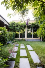 Box Hill Garden Project | Design: Ian Barker Gardens | Images: Claire Takacs Box Hill Garden Project | Design: Ian Barker Gardens | Images: Claire Takacs | Builtworks.com.au