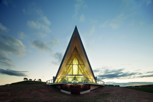 National Arboretum Canberra | Design: Tonkin Zulaikha Greer and Taylor Cullity Lethlean | Images: Brett Boardman and John Gollings National Arboretum Canberra | Design: Tonkin Zulaikha Greer and Taylor Cullity Lethlean | Images: Brett Boardman and John Gollings | Builtworks.com.au