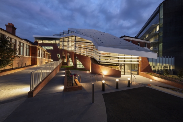 Bio21 Institute Nancy Millis Building | Design: DesignInc | Images: Dianna Snape Bio21 Institute Nancy Millis Building | Design: DesignInc | Images: Dianna Snape | Builtworks.com.au