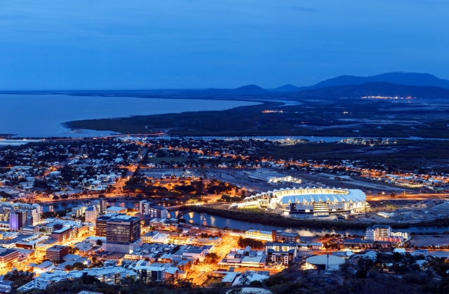 Queensland Country Bank Stadium | Design: COX Architecture and Counterpoint Architecture | Images: Christopher Frederick Jones and Andrew Rankin Queensland Country Bank Stadium | Design: COX Architecture and Counterpoint Architecture | Images: Christopher Frederick Jones and Andrew Rankin | Builtworks.com.au