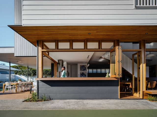 Centre Court House | Design: REFRESH*DESIGN | Images: Andy MacPherson Centre Court House | Design: REFRESH*DESIGN | Images: Andy MacPherson | Builtworks.com.au