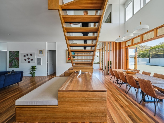 Centre Court House | Design: REFRESH*DESIGN | Images: Andy MacPherson Centre Court House | Design: REFRESH*DESIGN | Images: Andy MacPherson | Builtworks.com.au