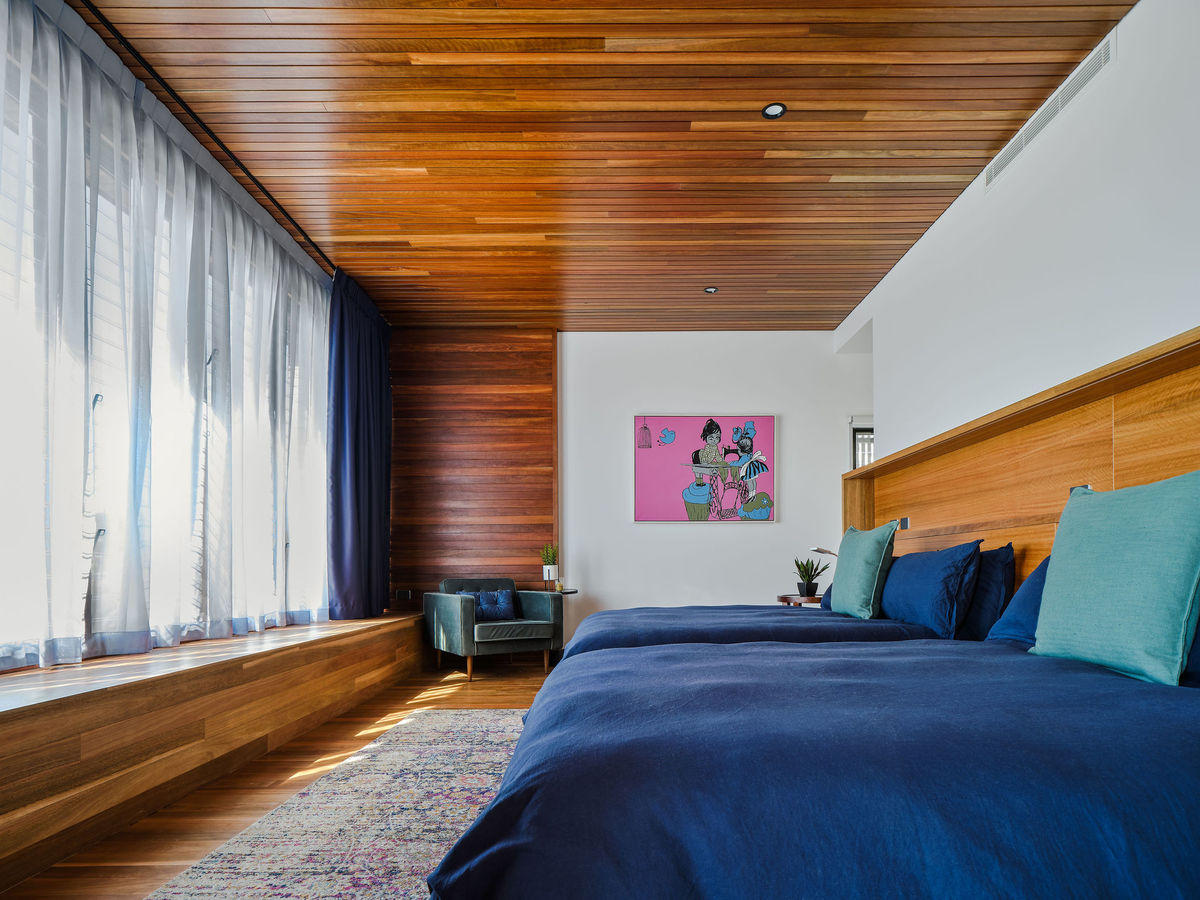 Centre Court House | Design: REFRESH*DESIGN | Images: Andy MacPherson | Builtworks.com.au