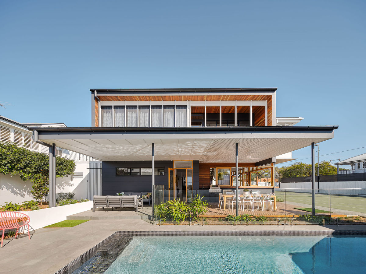 Centre Court House | Design: REFRESH*DESIGN | Images: Andy MacPherson | Builtworks.com.au