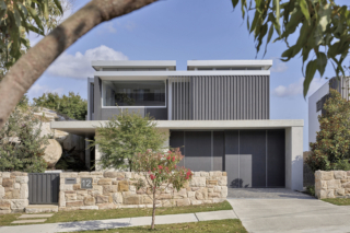 Beauty Point Lookout | Design: Utz-Sanby Architects | Images: Marian Riabic | Builtworks.com.au