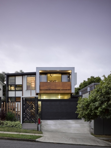 Stafford House | Design: Tonic Design | Images: Christopher Frederick Jones | Builtworks.com.au